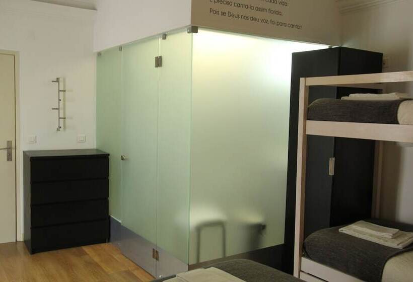 پانسیون Stayinn City  Evora