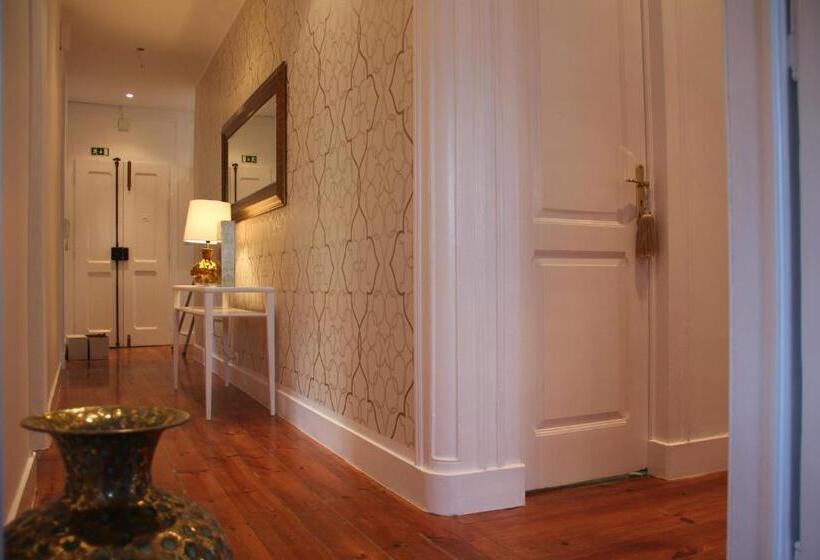 پانسیون The Sky Lofts Lisbon   Guesthouse