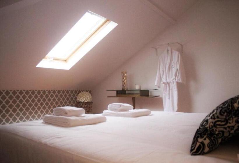 پانسیون The Sky Lofts Lisbon   Guesthouse