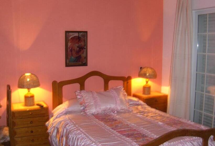 بنسيون Vila Sodré Guest House