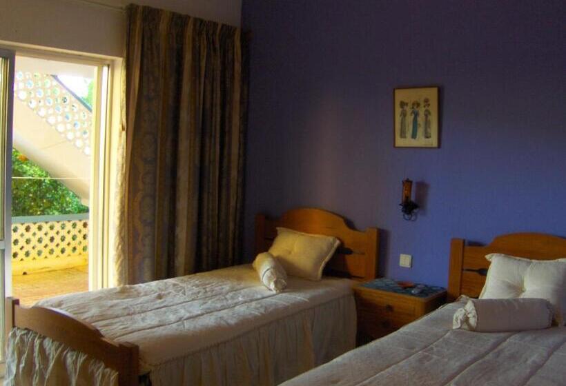 بنسيون Vila Sodré Guest House