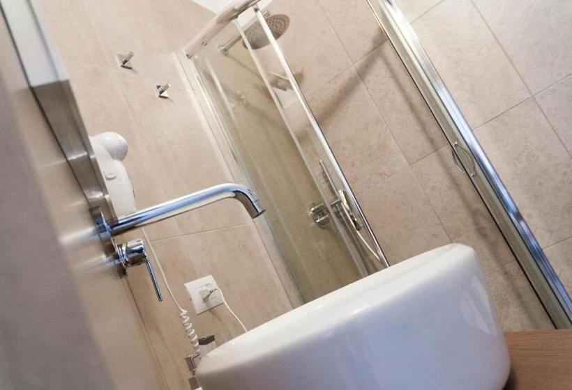 פנסיון Villa Fenix Osio Sotto