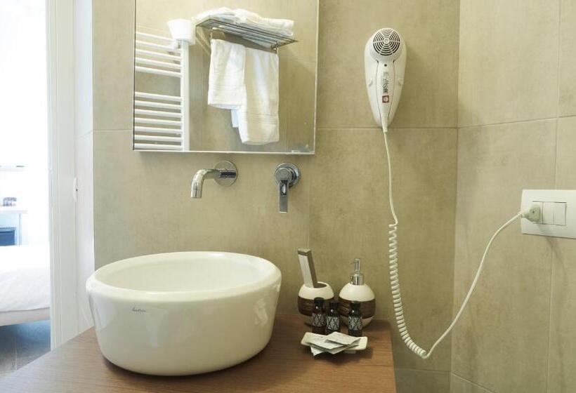 פנסיון Villa Fenix Osio Sotto