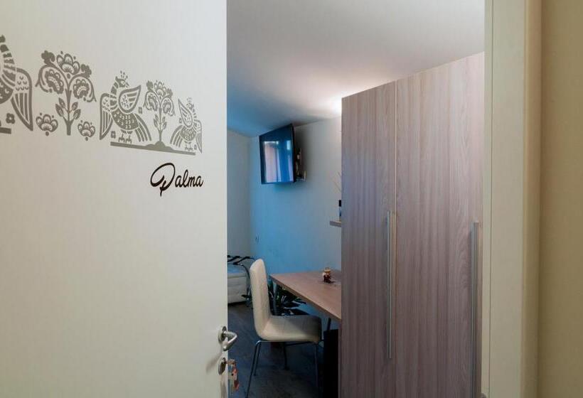 פנסיון Villa Fenix Osio Sotto