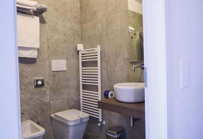 פנסיון Villa Fenix Osio Sotto