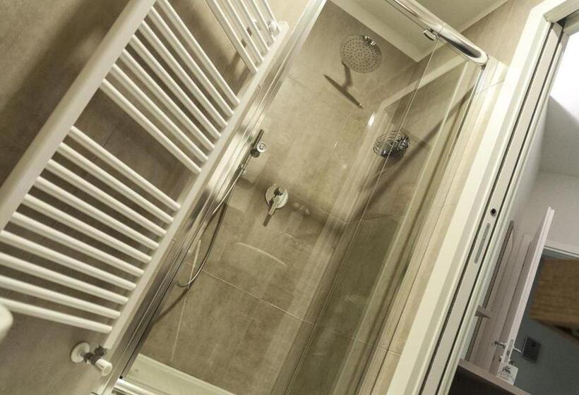 פנסיון Villa Fenix Osio Sotto