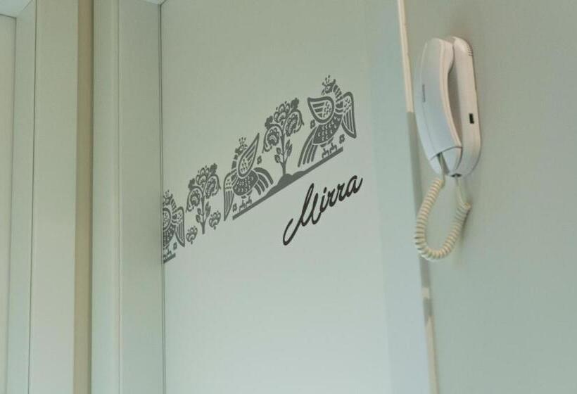 פנסיון Villa Fenix Osio Sotto