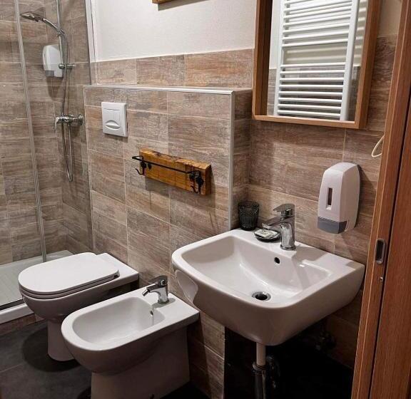 هاستل La Taverna Del Metallo Rooms