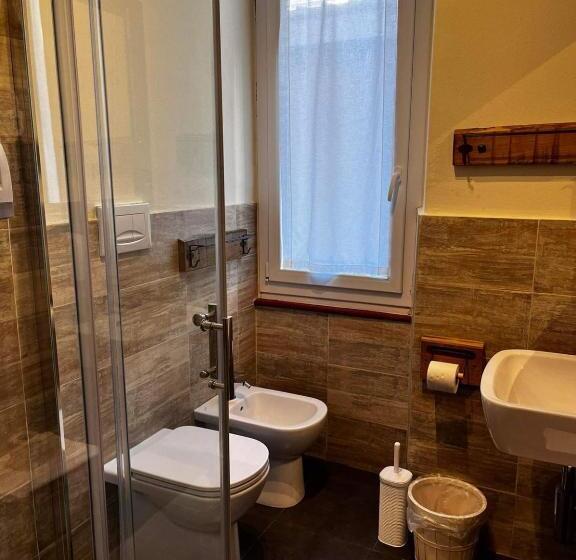 هاستل La Taverna Del Metallo Rooms