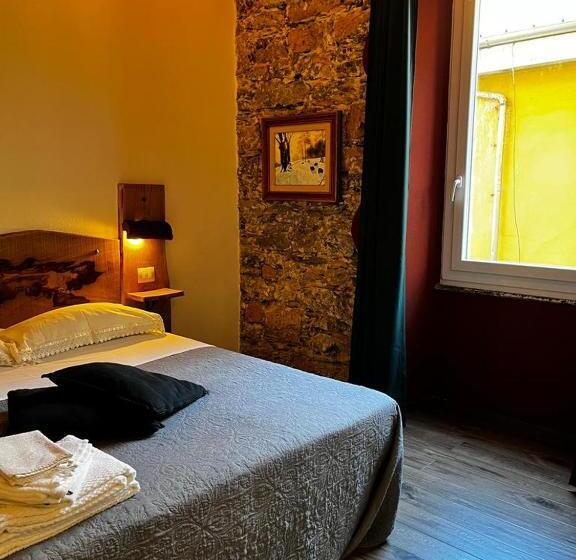 هاستل La Taverna Del Metallo Rooms