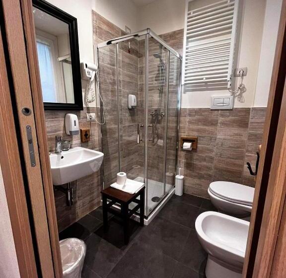 هاستل La Taverna Del Metallo Rooms