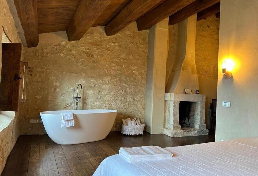 Bed and Breakfast Charme In Perillis