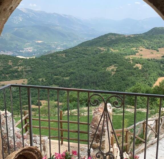 Bed and Breakfast Charme In Perillis