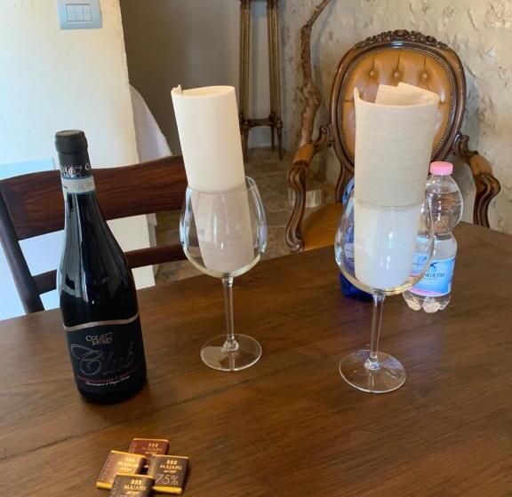 Bed and Breakfast Charme In Perillis