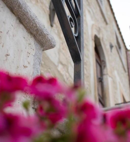 Bed and Breakfast Charme In Perillis