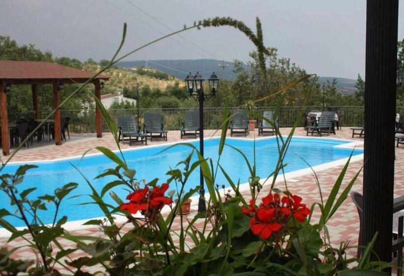 فندق Agriturismo La Madonnina