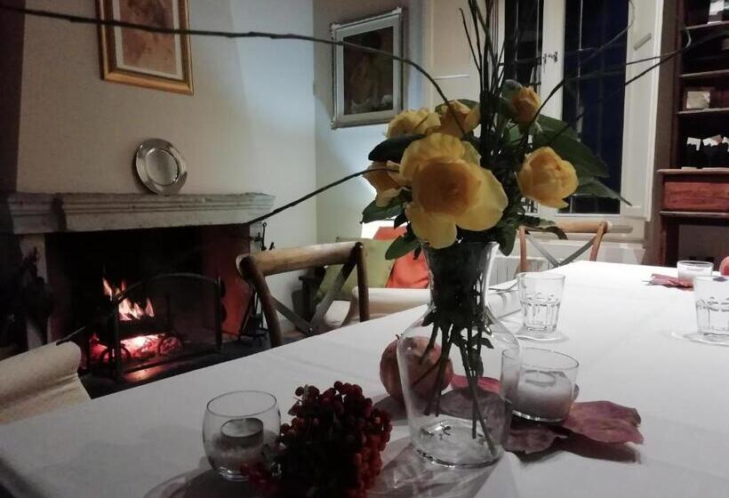 هتل Agriturismo La Rinaldina