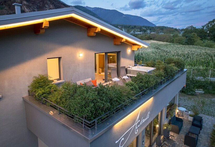 ホテル Arbule Agriturismo & Spa Valtellina