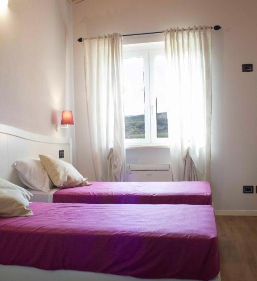 Отель Le Bignele