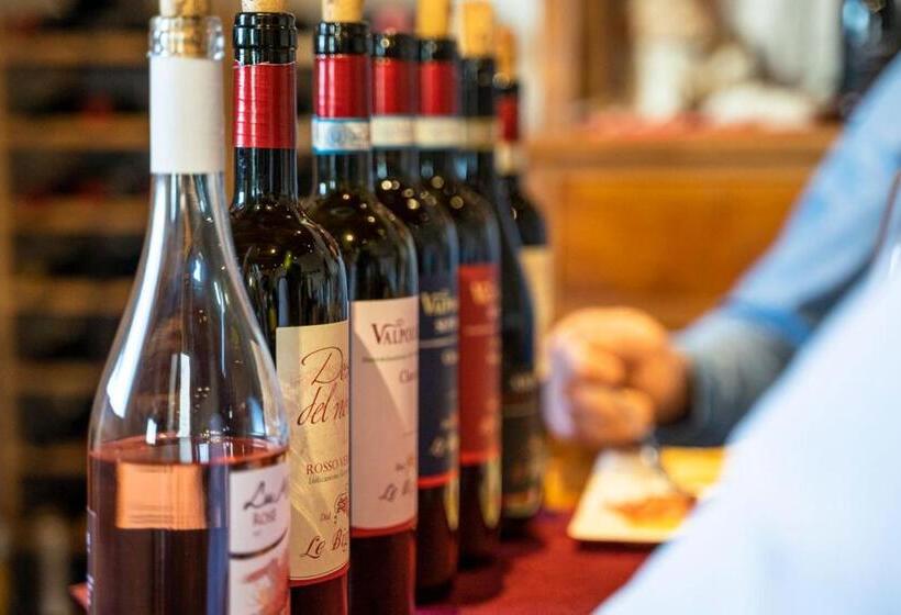 Отель Le Bignele