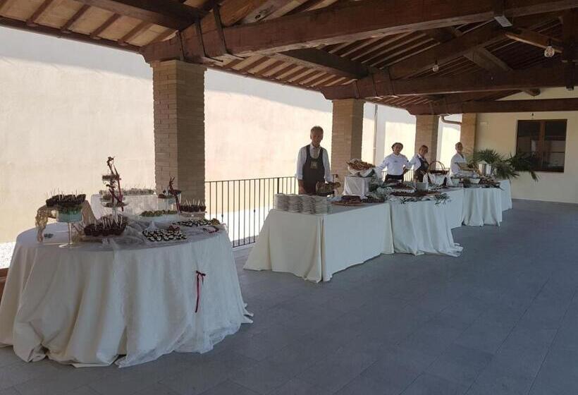 ホテル Le Checche