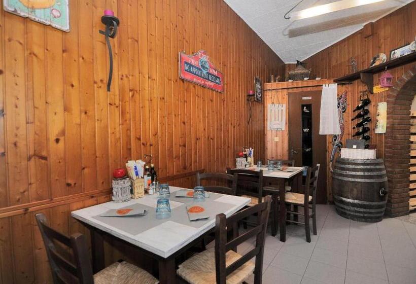 בית מלון כפרי Venus Best Price