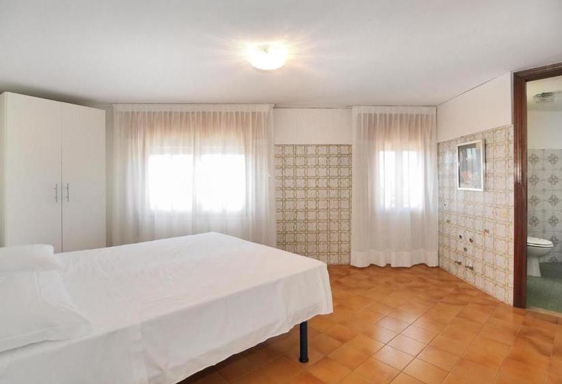 בית מלון כפרי Venus Best Price