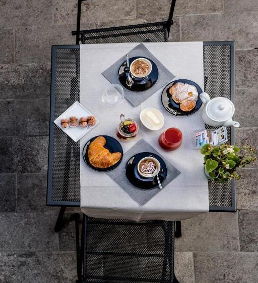 膳宿费 Calalanotte