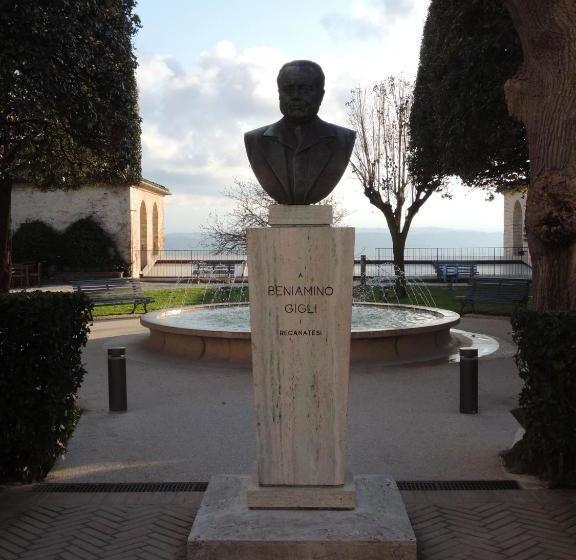 膳宿费 Calalanotte