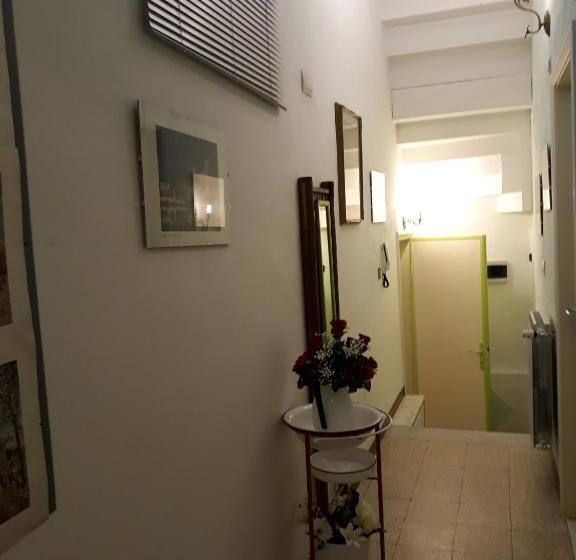 膳宿费 Grandpa Mau