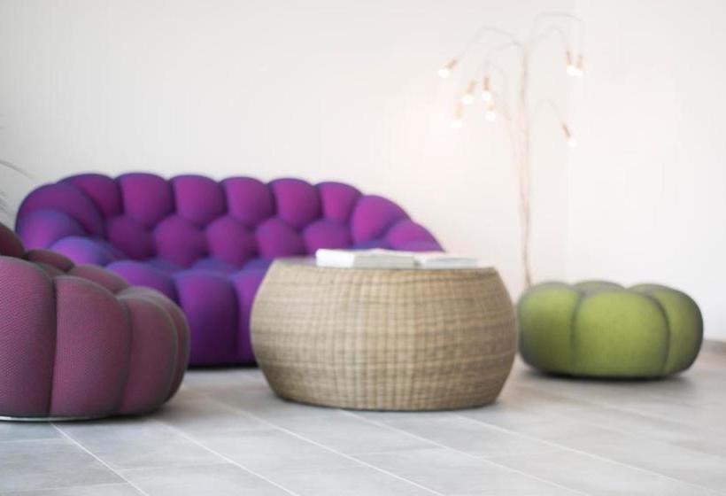 Пансион La Maison Extravagante