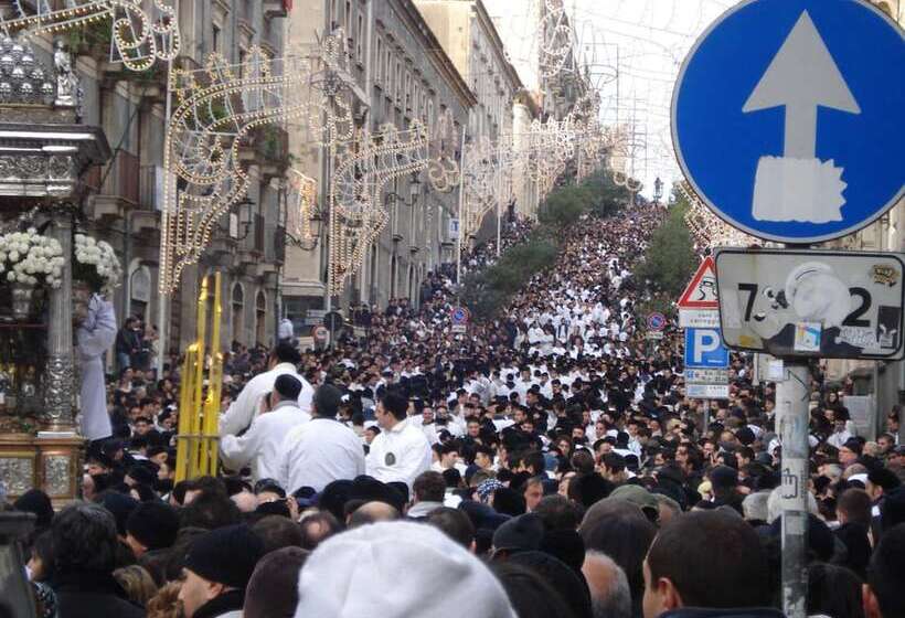 بنسيون Quattro Canti Suites