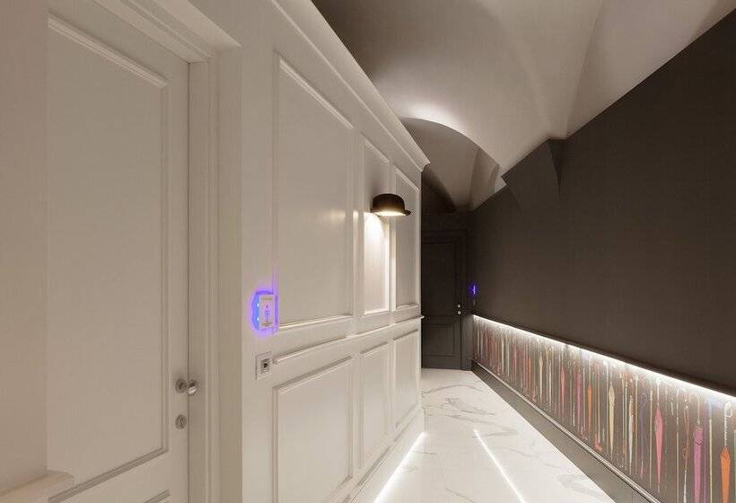 بنسيون Quattro Canti Suites