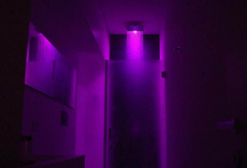 بنسيون Quattro Canti Suites