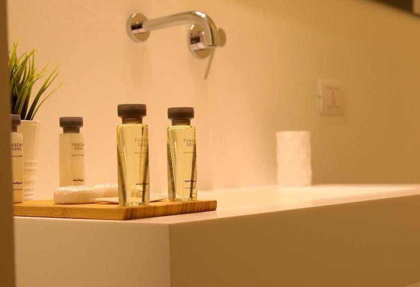 بنسيون Quattro Canti Suites