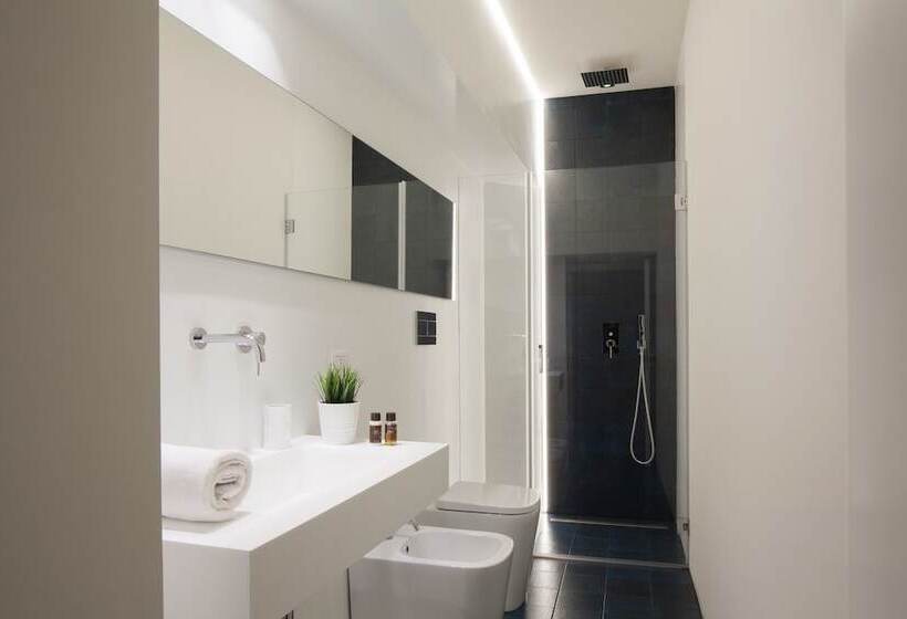 بنسيون Quattro Canti Suites