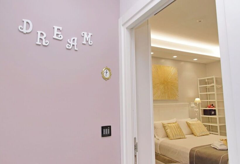 פנסיון Roman Holiday Charming