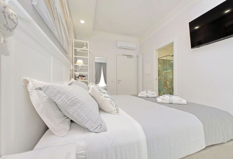 פנסיון Roman Holiday Charming