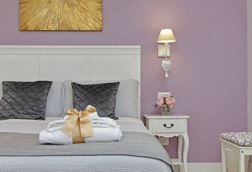 פנסיון Roman Holiday Charming