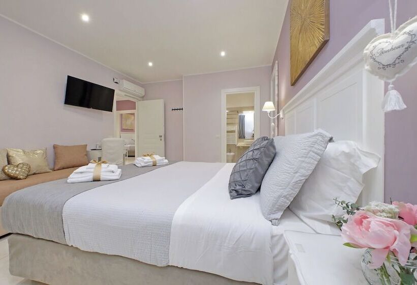 פנסיון Roman Holiday Charming