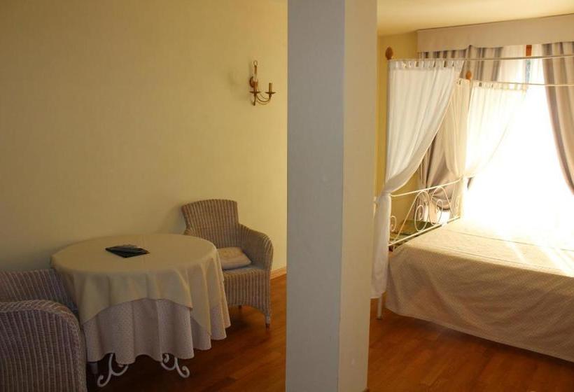 پانسیون Villa Elite Resort