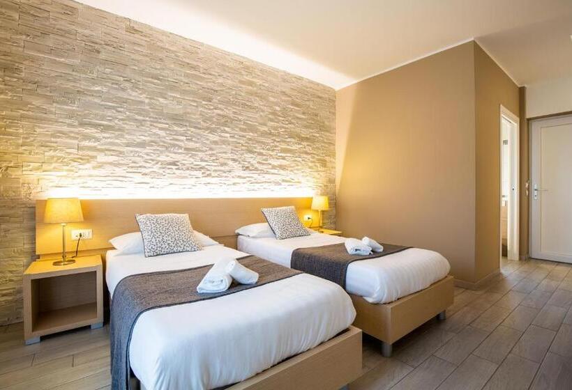 هتل Agriturismo Dolce Luna