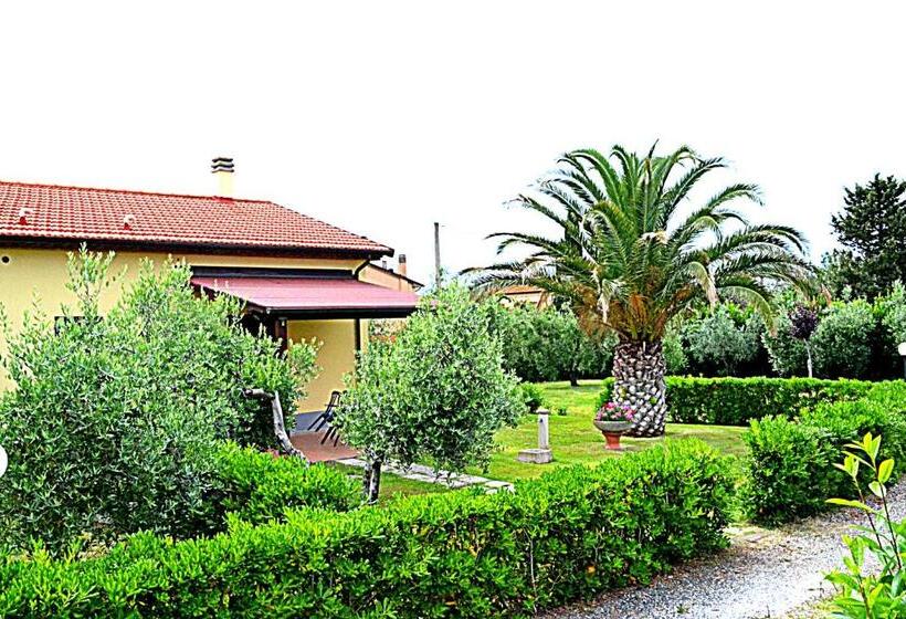 Отель Agriturismo Il Tripesce