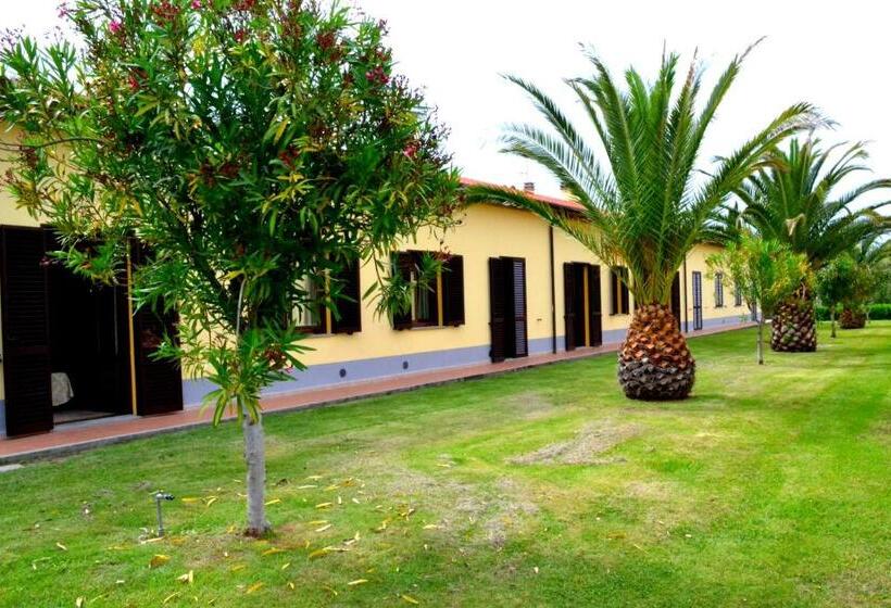 Отель Agriturismo Il Tripesce