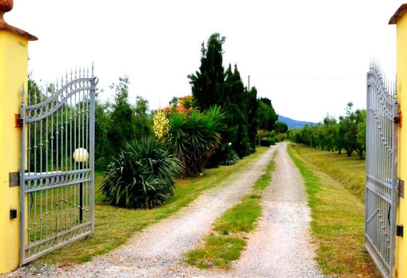 Отель Agriturismo Il Tripesce