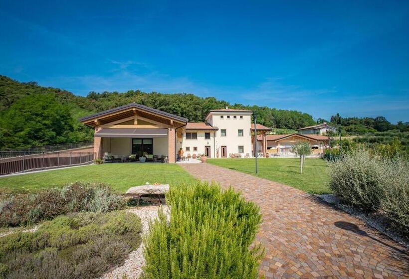 ホテル Agriturismo La Pertica
