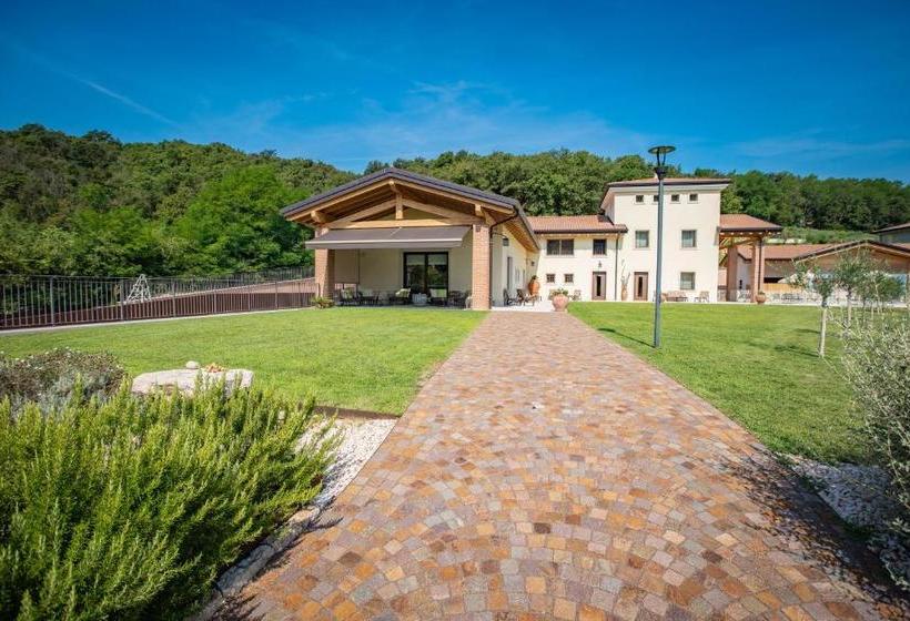 ホテル Agriturismo La Pertica