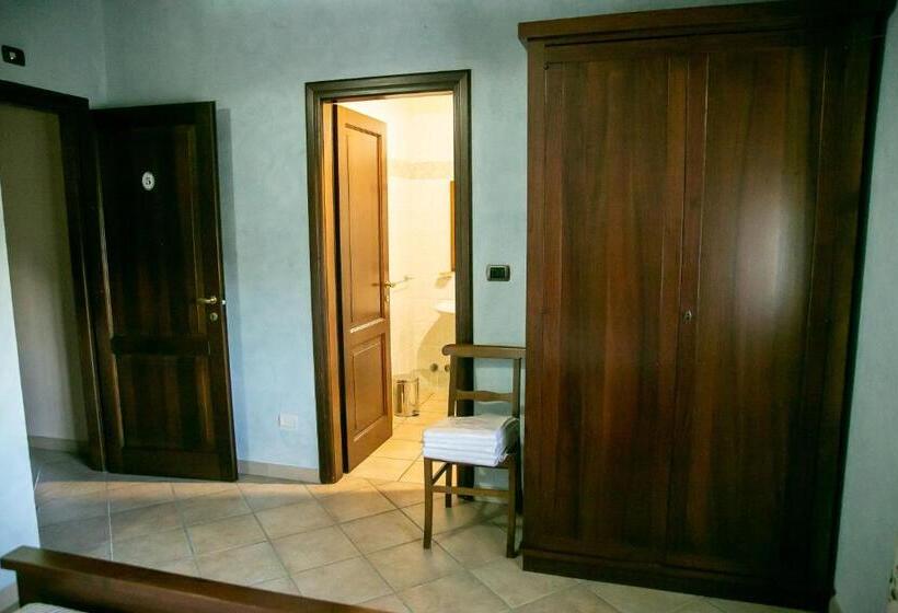 בית מלון כפרי Cadgal   Tenuta Valdivilla