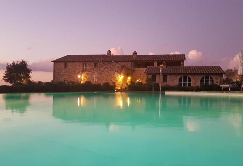 ホテル Casanova Di Neri Relais