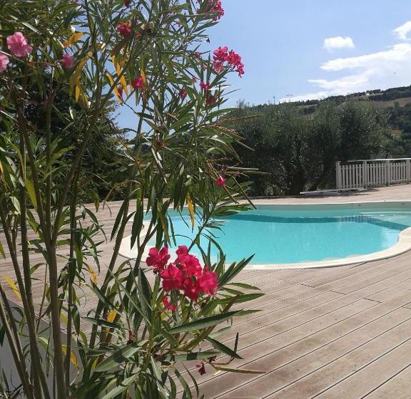 בית מלון כפרי Country House L Isola Che Non C è